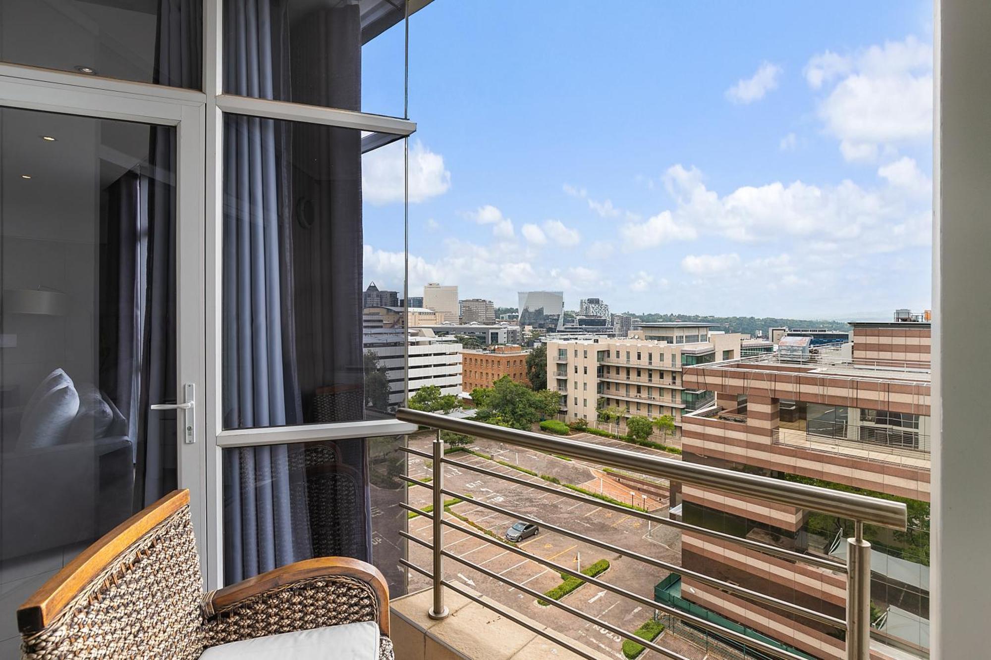 Hydro Park Residences In Sandton With Generator Johannesburg Exterior photo